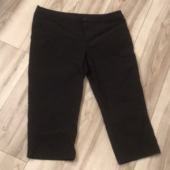 Eddie Bauer Active Crop - size 14 - Picture 1 of 7